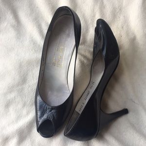Black leather Bruno Magli Peep toe 8 extra narrow
